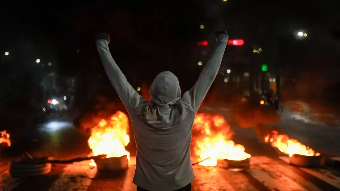 Nicolás Maduro regiert seit 2013 in Venezuela. Doch die Wiederwahl vor rund einem Monat ist umstritten und wird international von vielen Ländern nicht anerkannt. (Archivbild) - Bild: Matias Delacroix/AP