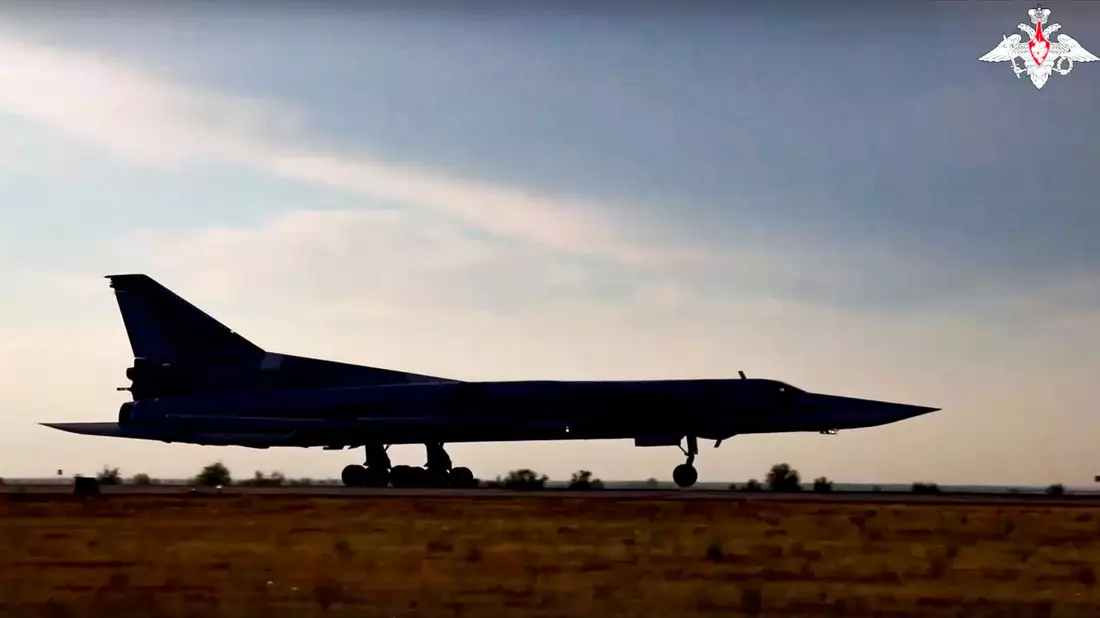 Russischer Bomber Tupolew Tu-22M - Bild: Uncredited/Russian Defense Ministry Press Service/AP/dpa