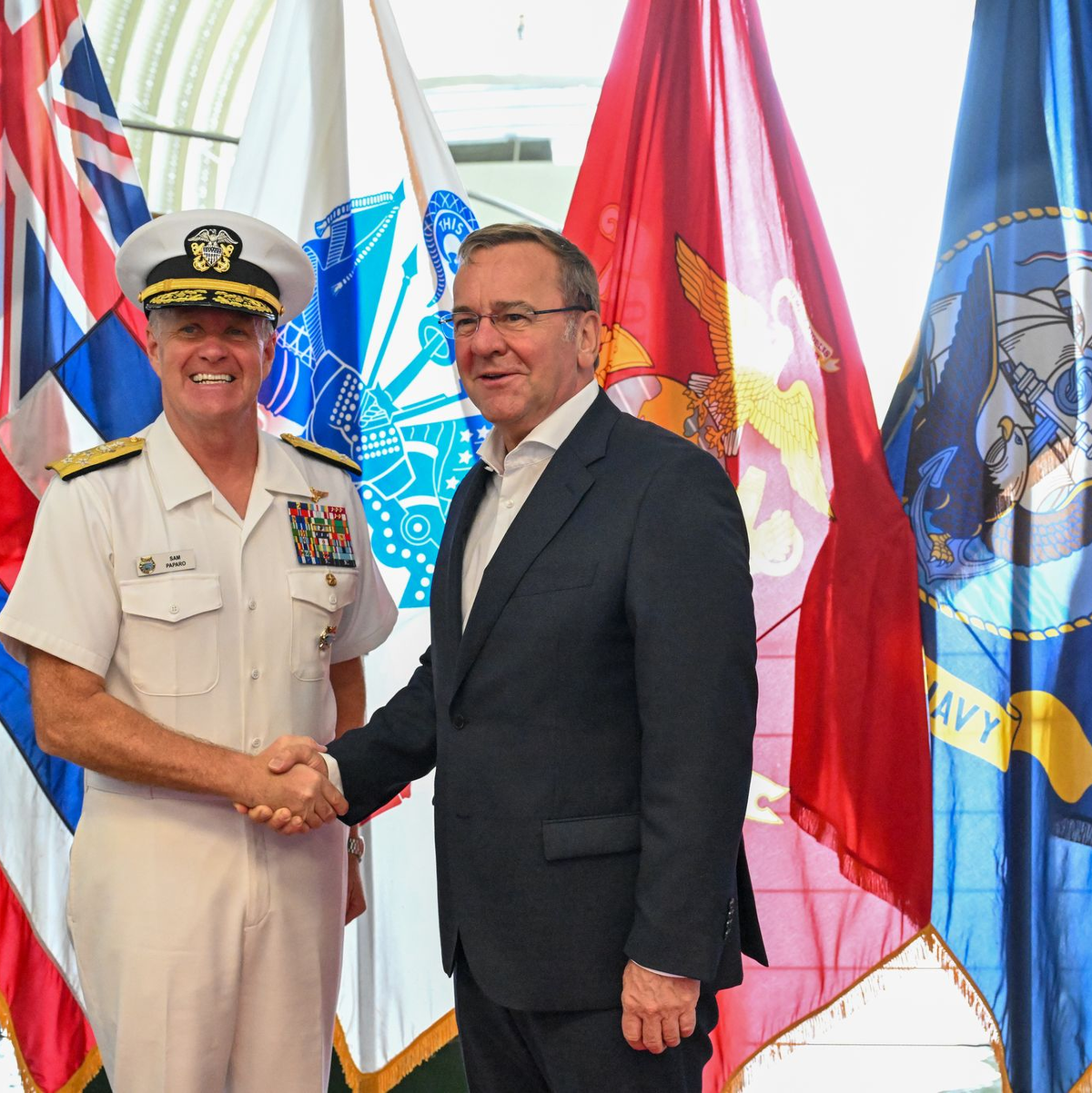 Verteidigungsminister Pistorius besucht Pearl Harbor. - Foto: Soeren Stache/dpa