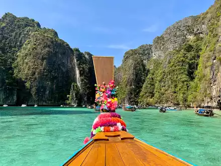 Solch leere Strände sind mittlerweile selten geworden auf der Insel im Golf von Thailand. (Archivbild) - Foto: Carola Frentzen/dpa