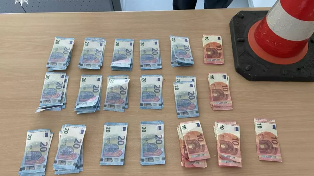 POL-OF: Spielgeld sprichwörtlich in Verkehr gebracht: Prop Copy-Geldscheine sichergestellt - Autobahn 3 - Bild: presseportal.de