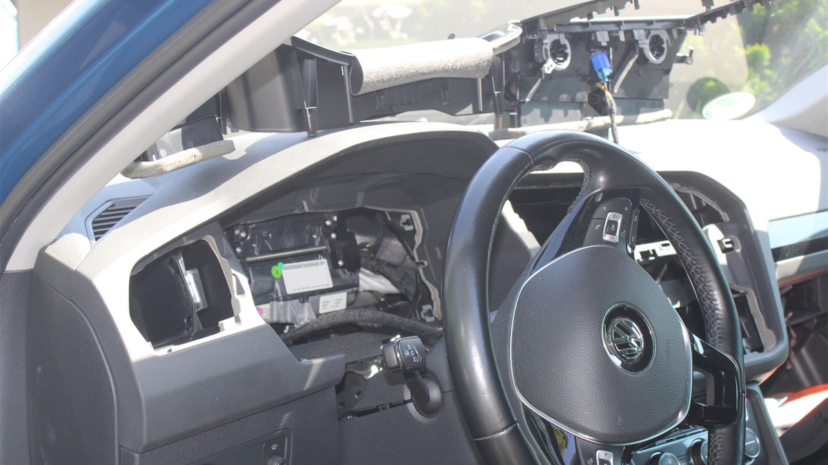 POL-RBK: Bergisch Gladbach/Odenthal - Erneute Einbrüche in Pkw - Foto: presseportal.de