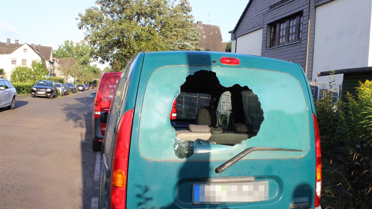POL-RBK: Bergisch Gladbach - Werkzeug aus Kofferraum entwendet - Foto: presseportal.de