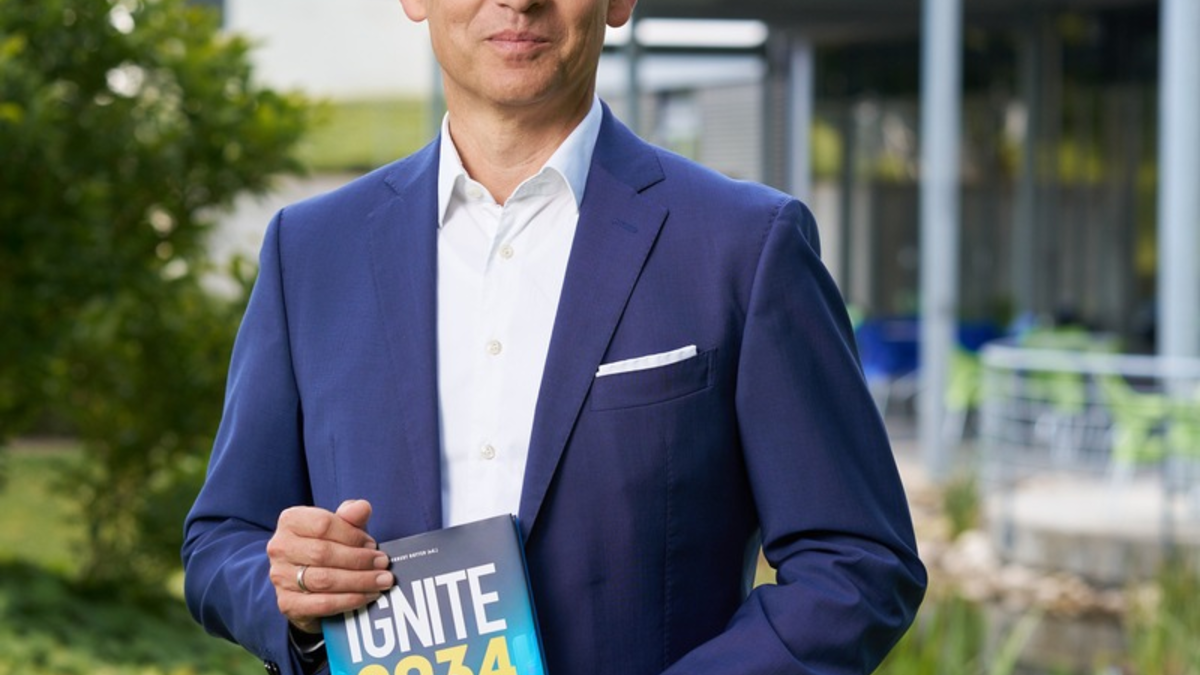 NTT DATA Business Solutions veröffentlicht visionäres Buch 