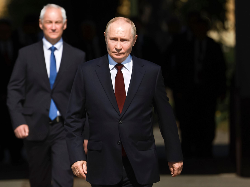 Putin überrascht mit der Ankündigung einer Feuerpause über Ostern. - Foto: Vyacheslav Prokofyev/Pool Sputnik Kremlin/AP/dpa