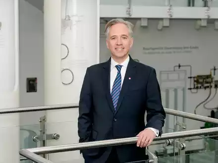 Messer schließt Debüt-Schuldscheindarlehen über 950 Millionen Euro ab - Foto: presseportal.de