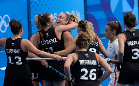 Deutschlands Hockey-Frauen siegen gegen den Olympia-Gastgeber. - Foto: Anjum Naveed/AP/dpa