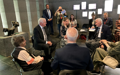 Die letzten noch lebenden Veteranen waren zur Zeit des Warschauer Aufstands Kinder. - Foto: Friedemann Kohler/dpa