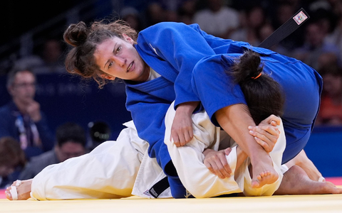 Miriam Butkereit (oben) trat in Paris zum ersten Mal bei Olympischen Spielen an. - Foto: Eugene Hoshiko/AP/dpa