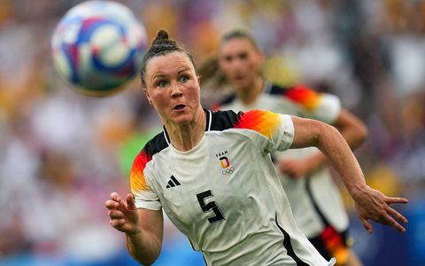 Fällt gegen Sambia aus: Marina Hegering - Foto: Daniel Cole/AP