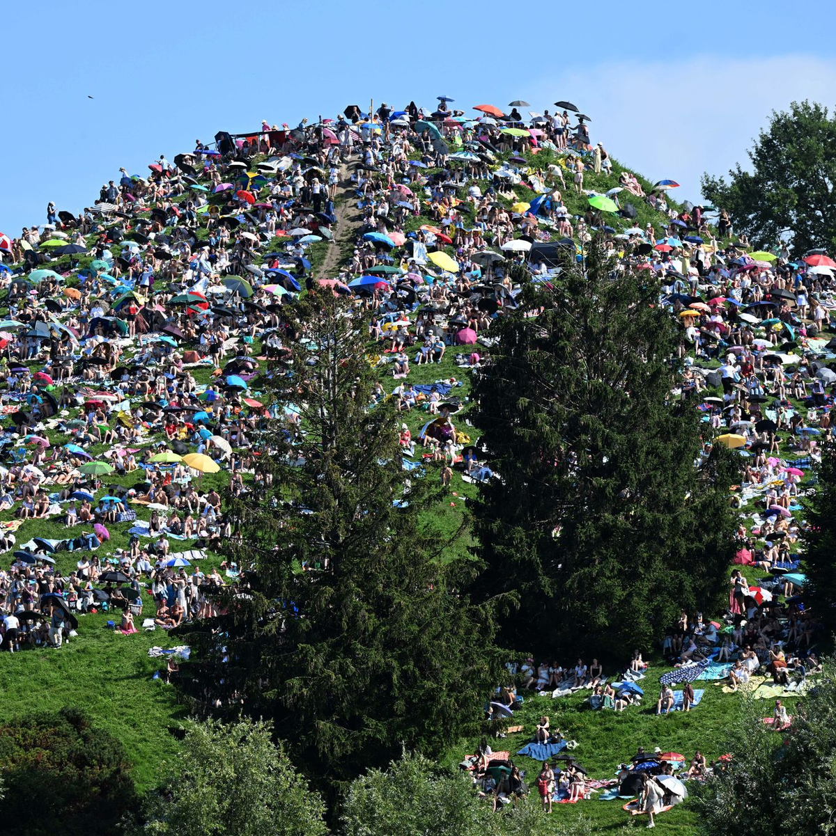 Wie beim Swift-Konzert jüngst in München werden in Wien auch viele Fans außerhalb des Stadions erwartet (Archivbild) - Foto: Felix Hörhager/dpa