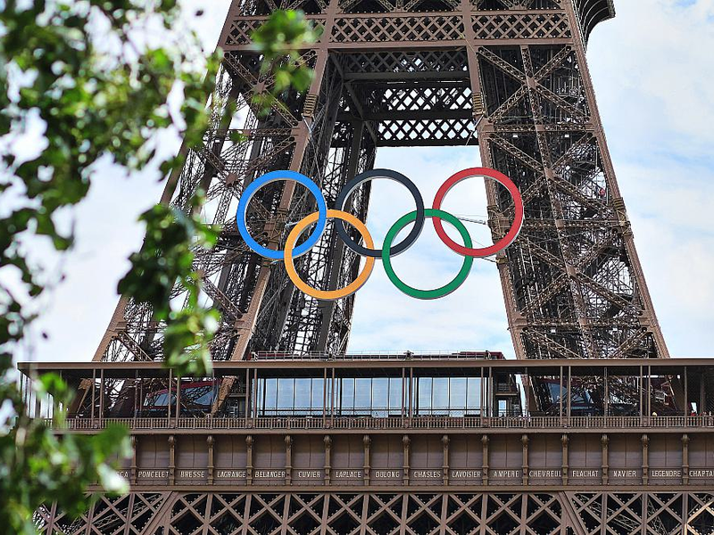 Eiffelturm mit Olympischen Ringen (Archiv) - Foto: über dts Nachrichtenagentur