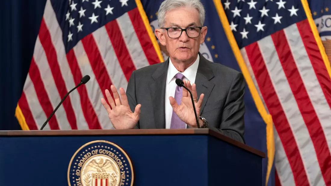 Fed-Chef Jerome Powell stellt eine Zinssenkung für September in Aussicht - solange die Wirtschaftsdaten das hergeben. - Bild: Jose Luis Magana/AP/dpa