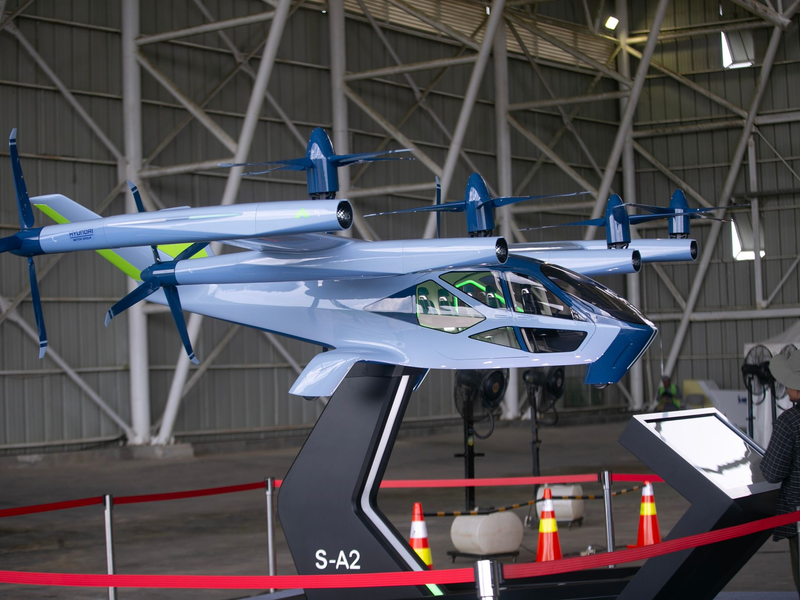 Die fliegenden Taxis können auch ohne Piloten fliegen.  - Foto: Ary Ardan/dpa