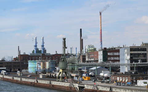 Bayer will seinen Standort im Frankfurter Industriepark Höchst aufgeben (Archivbild) - Foto: Arne Dedert/dpa