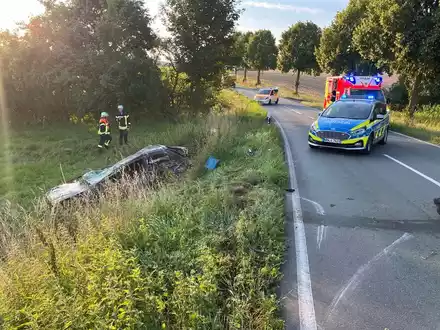 POL-LIP: Schieder-Schwalenberg. Schwerer Verkehrsunfall auf der Weserstraße. - Foto: presseportal.de