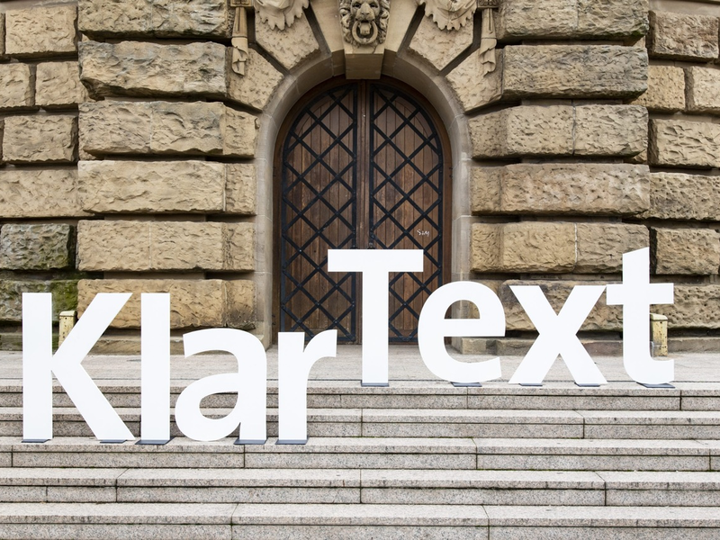 Eine Bühne für verständliche Wissenschaft / Klaus Tschira Stiftung zeichnet sieben Forschende mit dem KlarText-Preis für Wissenschaftskommunikation 2024 aus - Foto: presseportal.de