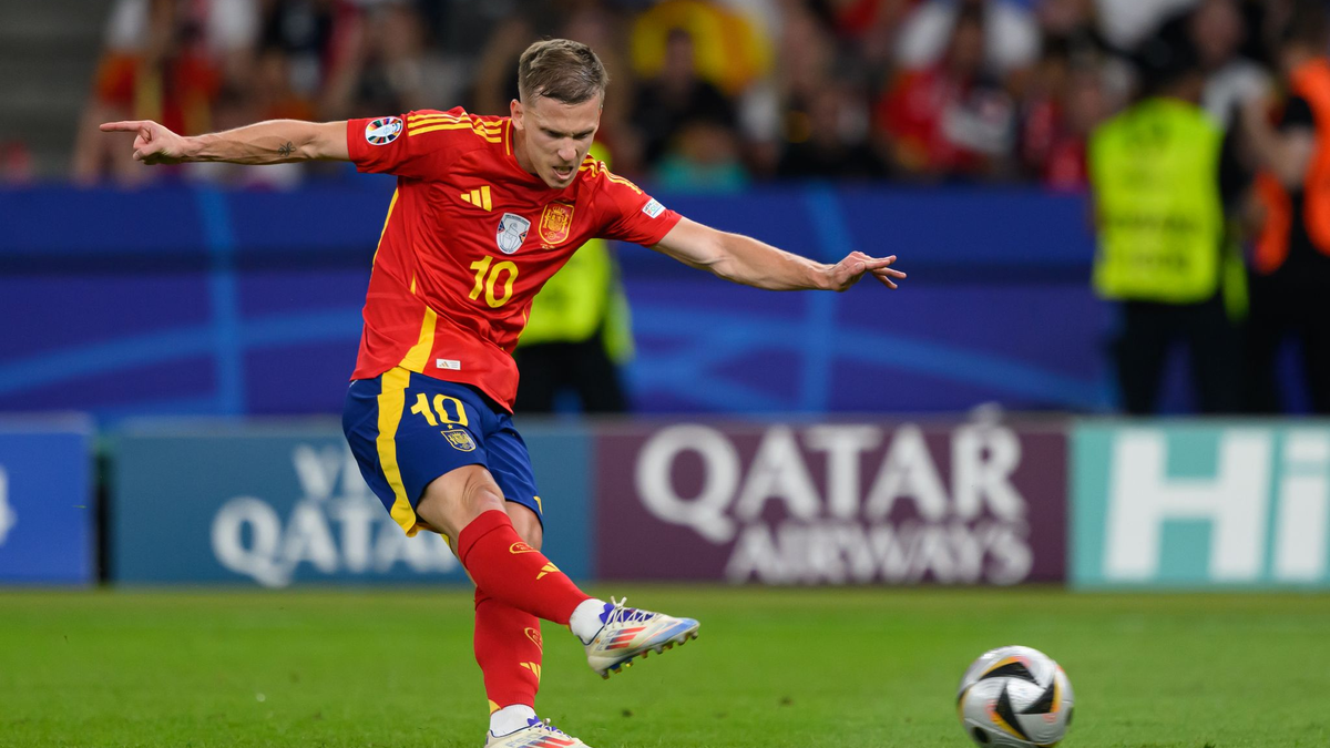 Der FC Barcelona und Dani Olmo selbst sollen sich mündlich geeinigt haben. - Foto: Robert Michael/dpa