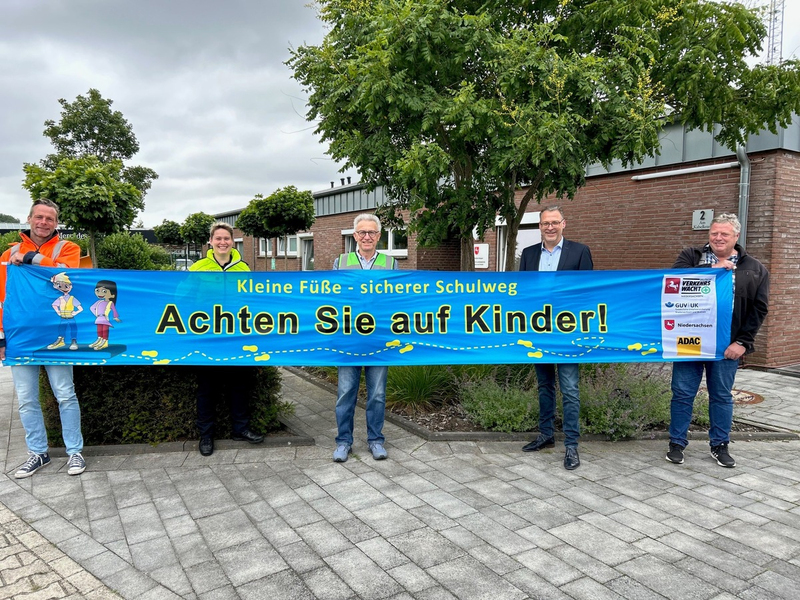 POL-EL: Landkreis - Schulstart (Foto) - Foto: presseportal.de