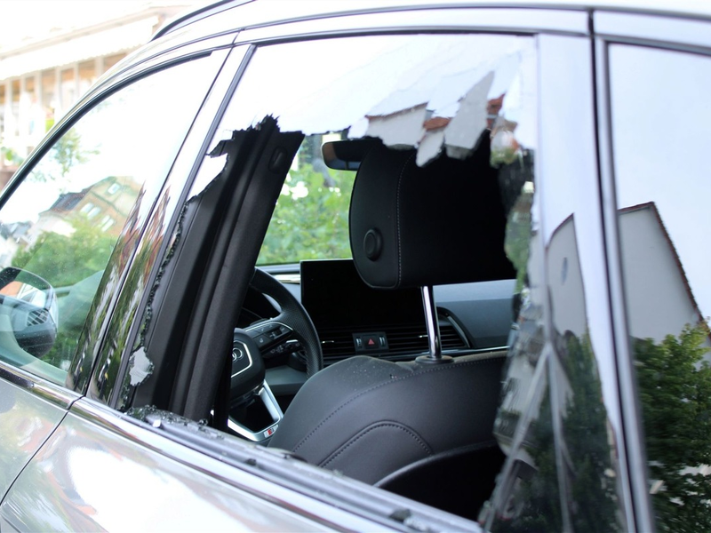 POL-MI: Geldbörse aus Auto entwendet - Foto: presseportal.de