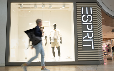 Filialen von Esprit wird es in deutschen Innenstädten künftig nicht mehr geben. - Foto: Sebastian Kahnert/dpa