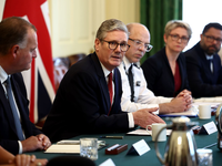 Der britische Premierminister Keir Starmer hat zum zweiten Mal den nationalen Krisenstab Cobra einberufen. - Foto: Henry Nicholls/PA Wire/dpa