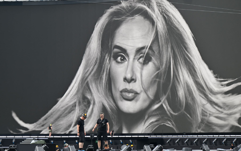 Fans des britischen Superstar Adele spekulieren über eine bevorstehende Hochzeit. (Archivbild) - Foto: Uwe Lein/dpa
