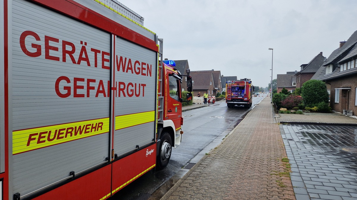FW Bocholt: Gasausströmung an der Krumme Straße in Bocholt-Mussum - Foto: presseportal.de