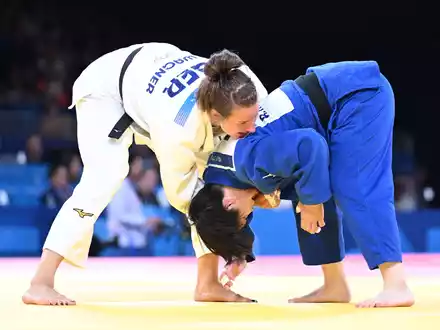 Auch außerhalb der Matte eine starke Persönlichkeit: Anna-Maria Wagner. - Foto: Sina Schuldt/dpa