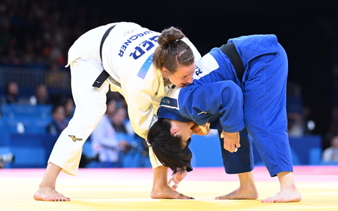 Auch außerhalb der Matte eine starke Persönlichkeit: Anna-Maria Wagner. - Foto: Sina Schuldt/dpa