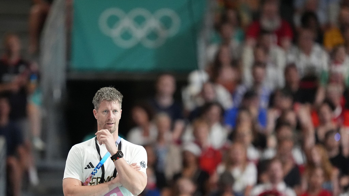 Die deutschen Handballerinnen halten gegen Dänemark lange gut mit.  - Foto: Marcus Brandt/dpa