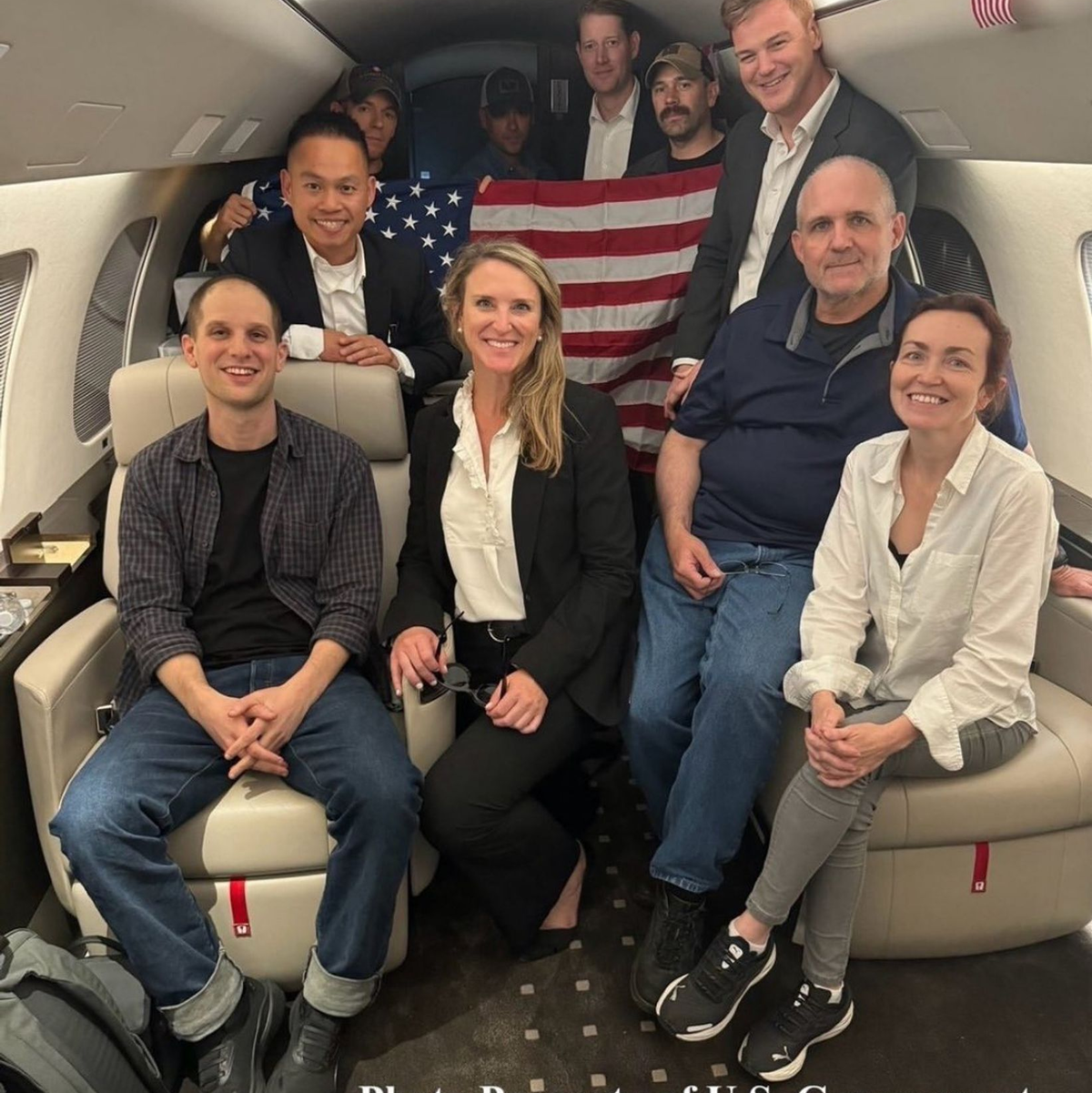 Die drei freigelassenen US-Bürger fliegen direkt in die Vereinigten Staaten.  - Foto: Us Government/ZUMA Press Wire/dpa