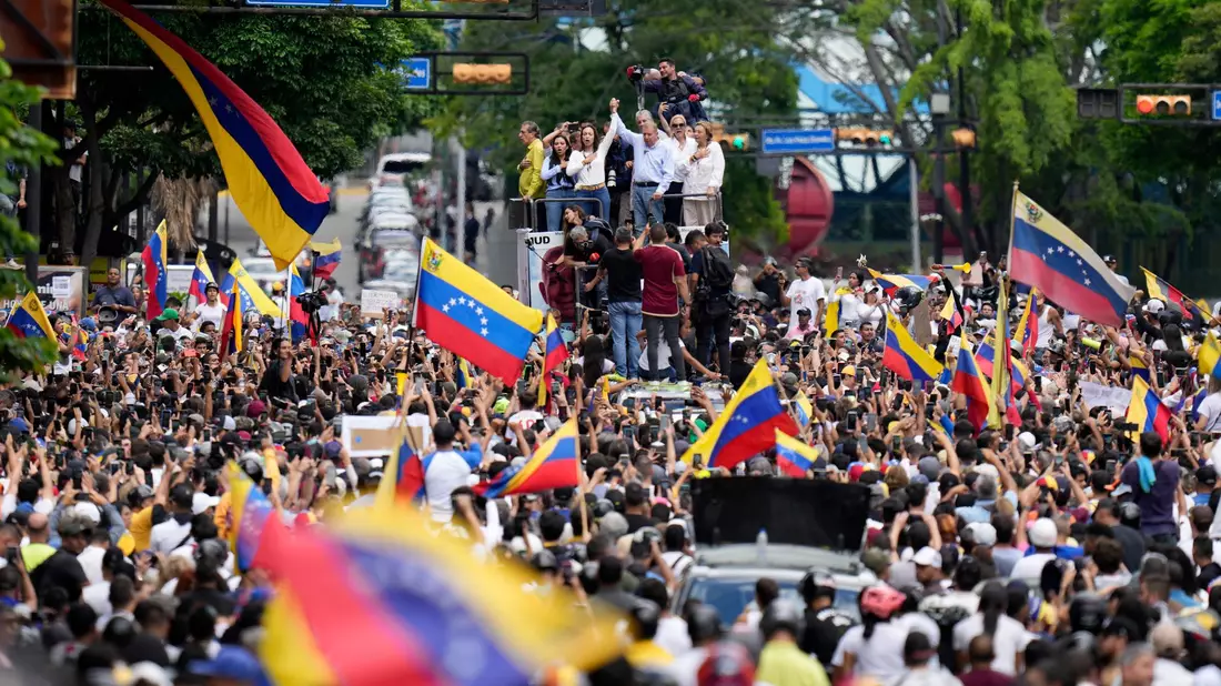 González und Oppositionsführerin Maria Corina Machado nahmen an Protesten teil. (Archiv) - Bild: Matias Delacroix/AP/dpa