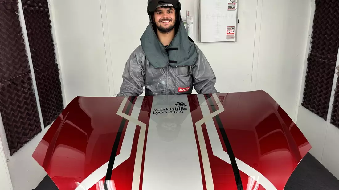 WorldSkills 2024: Jason Scherer aus dem Saarland repräsentiert das deutsche Fahrzeuglackierer-Handwerk bei der WM in Lyon - Bild: presseportal.de