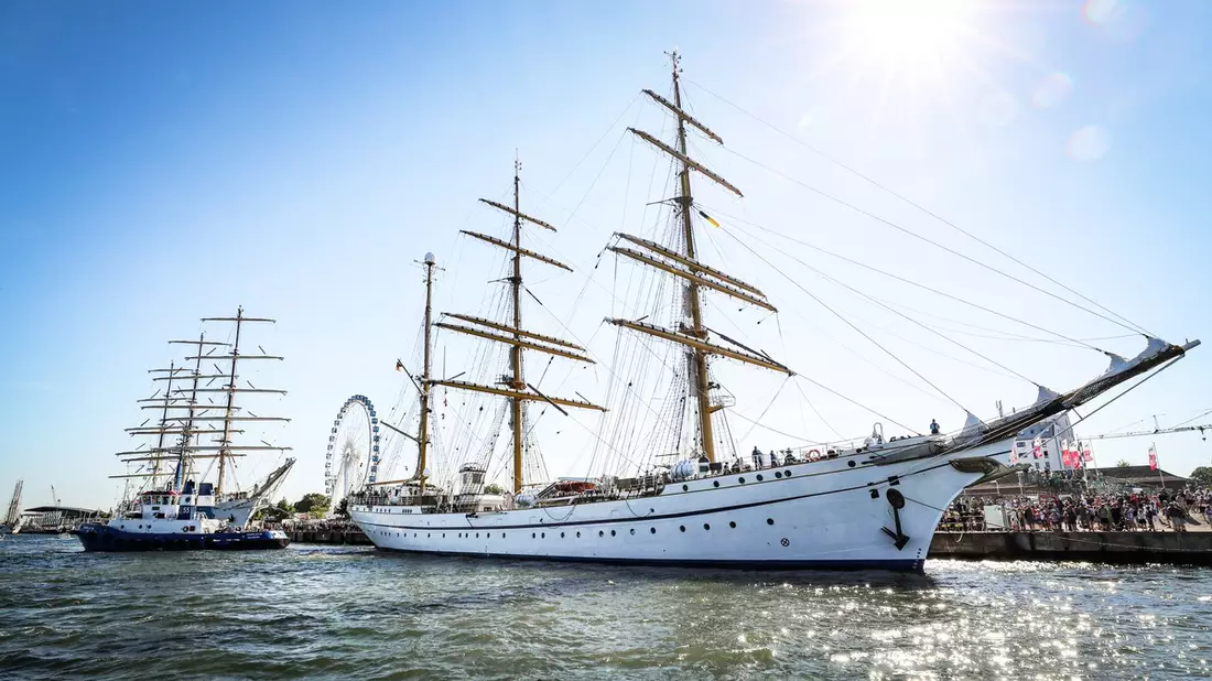 Willkommen an Bord - die Deutsche Marine bei der Hanse Sail 2024 - Bild: presseportal.de