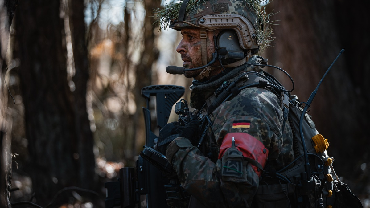 Weitere 30.000 neue Sprechsätze mit Gehörschutzfunktion abgerufen - Foto: presseportal.de