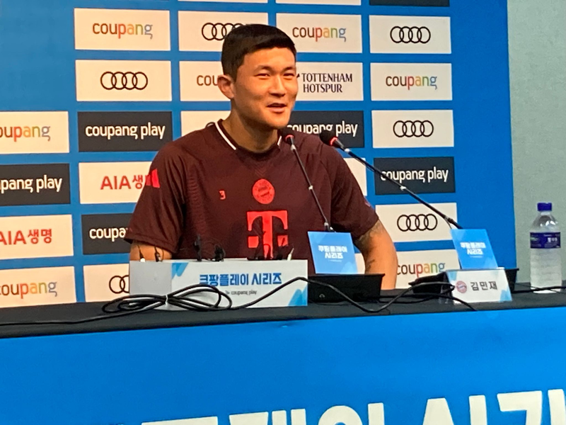 Gefragter Bayern-Star in Seoul: Minjae Kim. - Foto: Klaus Bergmann/dpa