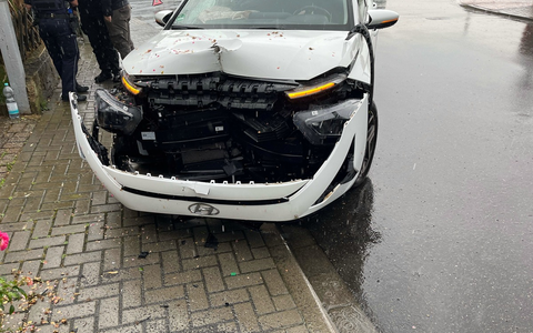 POL-DN: Vom Brems- aufs Gaspedal gerutscht - Foto: presseportal.de