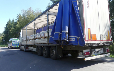 POL-OH: Feststellung zweier Gefahrgut-Sattelzüge mit erheblichen Ladungssicherungsmängeln auf der A7 - Foto: presseportal.de