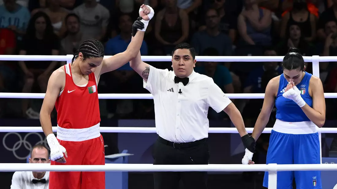 Der schnelle Sieg von Boxerin Imane Khelif (l) zum Olympia-Auftakt löste eine heftige Debatte um ihre Zulassung aus. - Bild: Joel Carrett/AAP/dpa