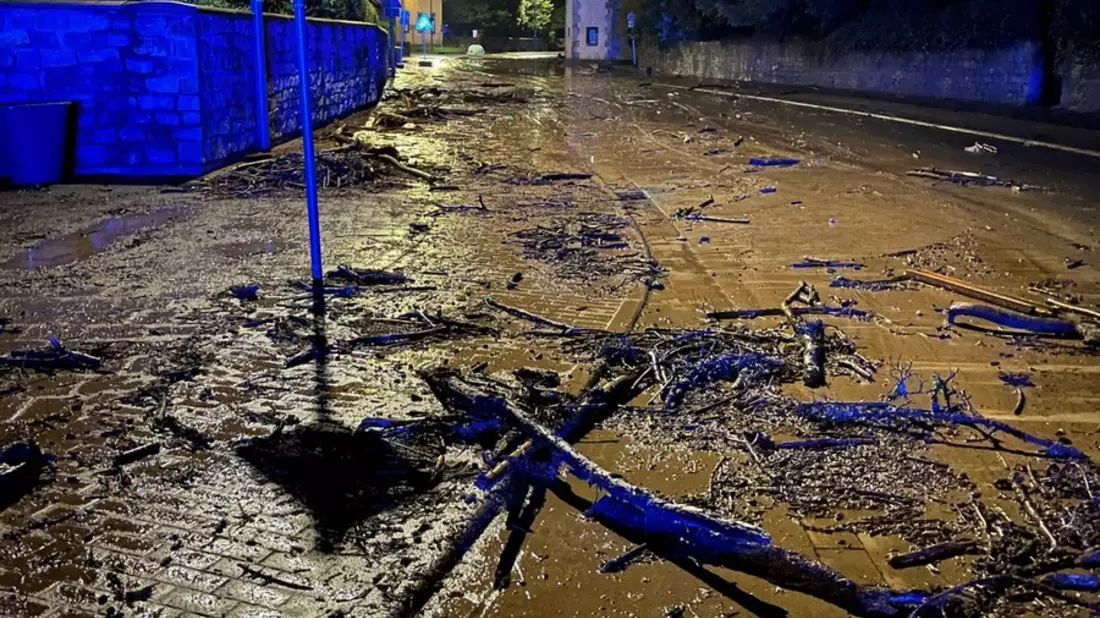 POL-HX: Nächtliche Regenfälle sorgen für Einsätze und Straßensperrungen - Bild: presseportal.de