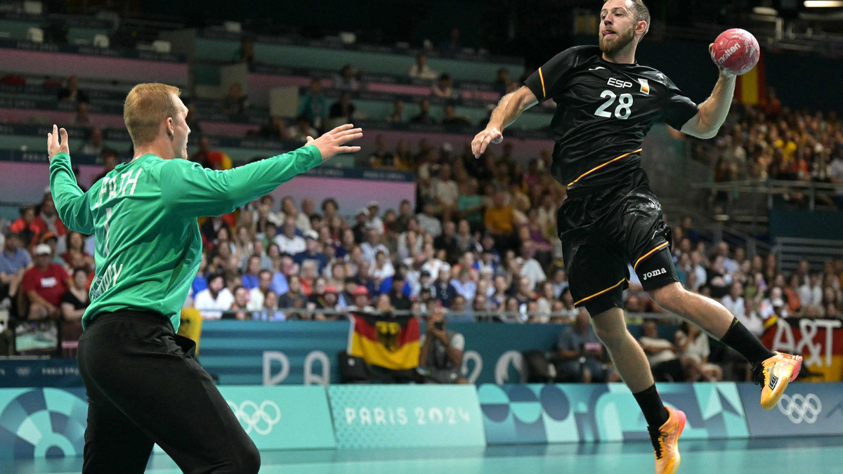 Torhüter David Späth agierte überragend. - Foto: Damien Meyer/AFP/dpa