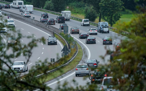 Es lief auf fast allen deutschen Autobahnen am Freitag. (Symbolbild) - Foto: Uwe Lein/dpa
