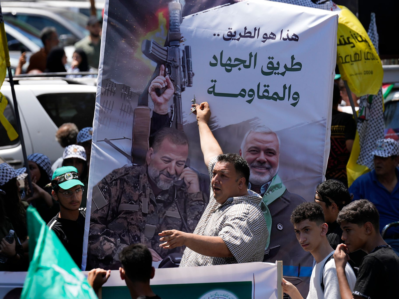  Israelische Medien berichteten, die Polizei ermittle, ob Sabri im Freitagsgebet zu Gewalt aufgehetzt habe. - Foto: Hussein Malla/AP/dpa