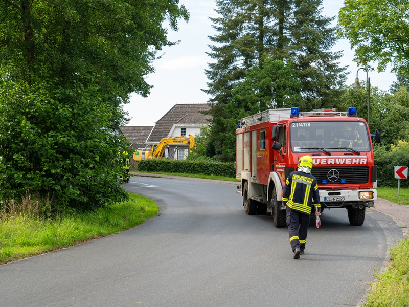 FW Flotwedel: Feuerwehren rücken erneut zu beschädigter Gasleitung nach Baggerarbeiten aus - Foto: presseportal.de