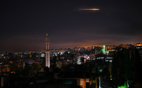 Syriens Hauptstadt wurde mehrfach von Israels Luftwaffe angegriffen. (Symbolbild) - Foto: -/Xinhua/dpa