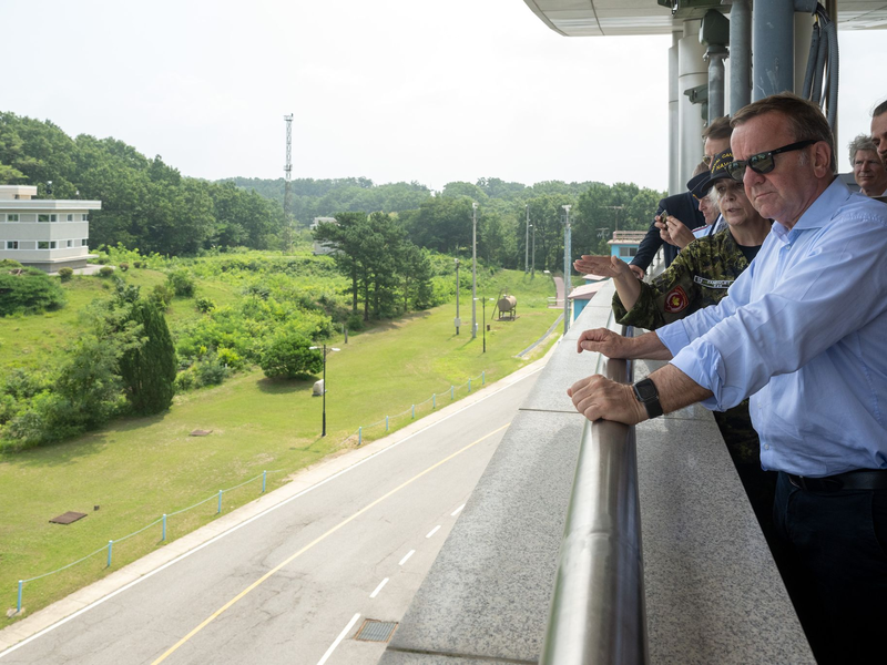 Soldaten der anderen Seite waren 50 Meter entfernt.  - Foto: Soeren Stache/dpa