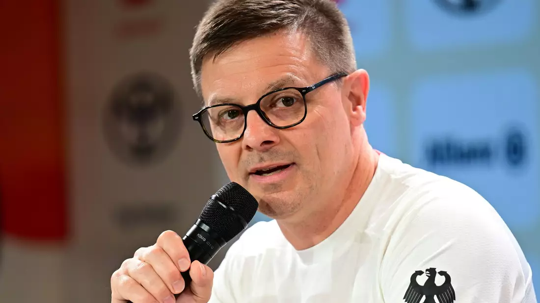 Deutschlands Missions-Chef Olaf Tabor sieht in Paris noch Luft nach oben. - Bild: Sina Schuldt/dpa