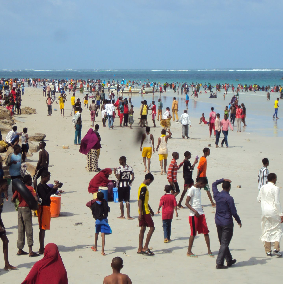 Der Lido Beach in Mogadischu. (Archivbild) - Foto: Mohamed Odowa/dpa
