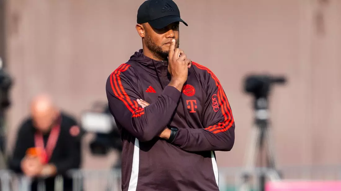 Sieg im ersten echten Härtetest der Saisonvorbereitung: Vincent Kompany. - Bild: David Inderlied/dpa